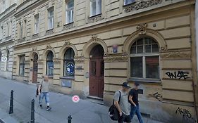 4 Bedrooms 130M2 Apartment At The Main City Square